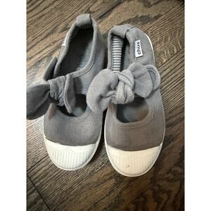 Chus Little Girls Size 10.5/11 Slip On Grey Canvas Sneaker